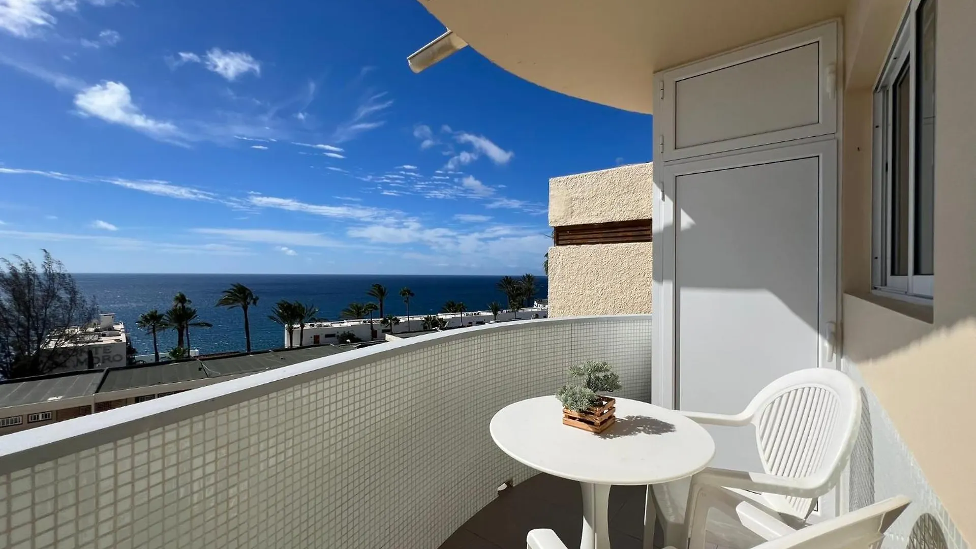 Colina Sea View Apartment San Agustin